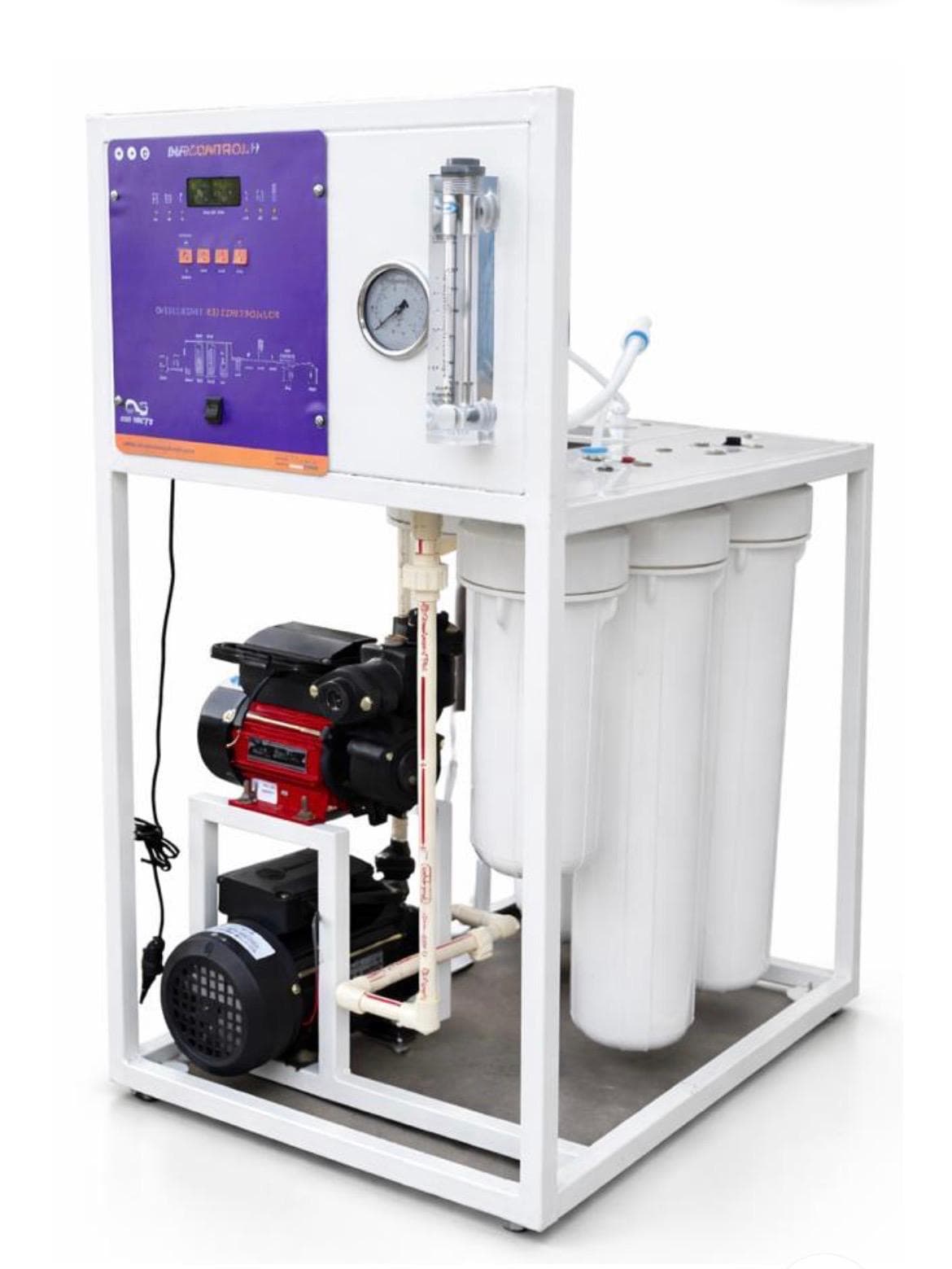 Compact commercial reverse-osmosis plant